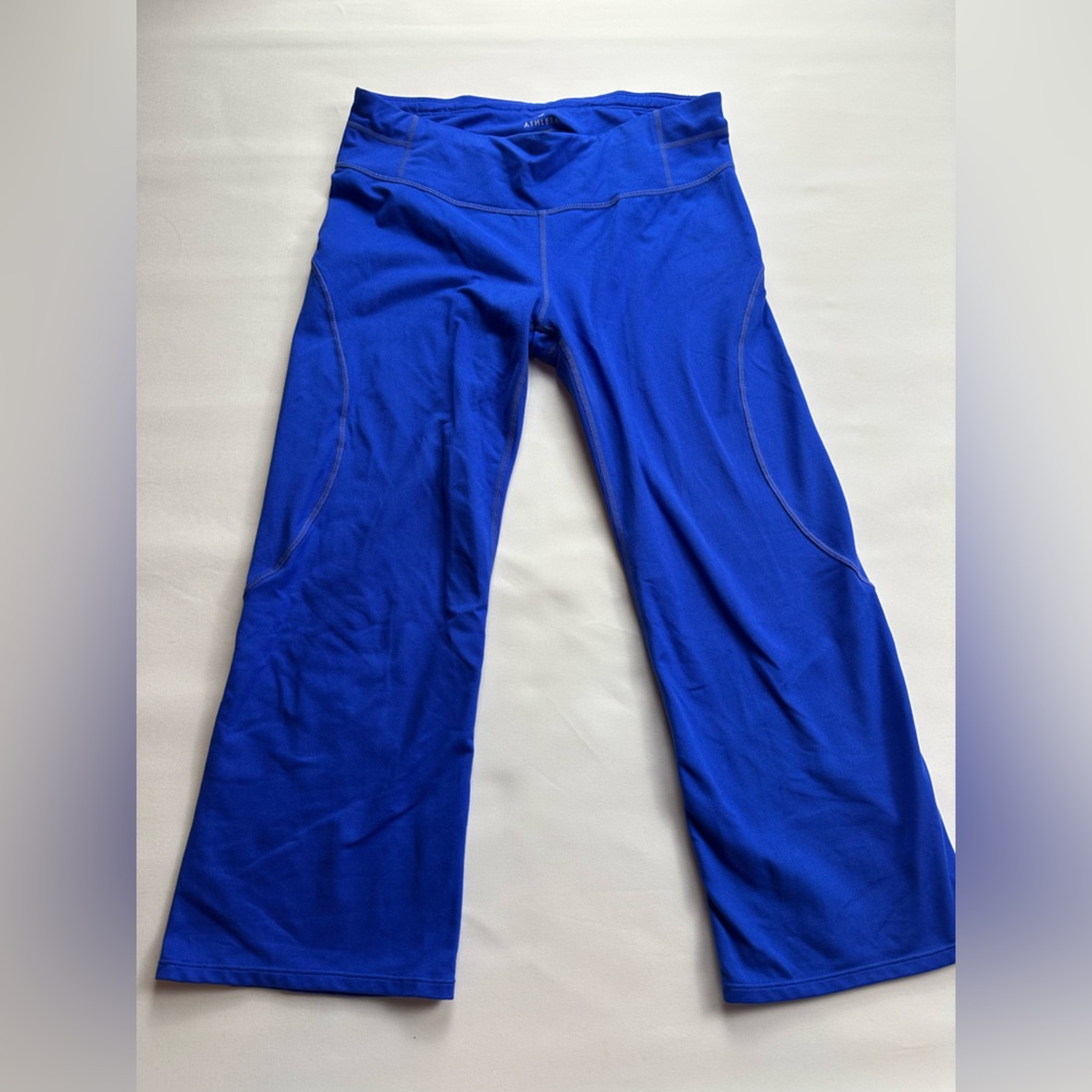 Athleta royal blue slight wide leg crop legging. Size M
